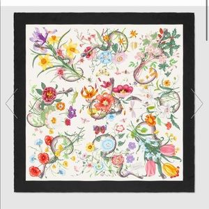 Gucci Flora Snake print silk scarf